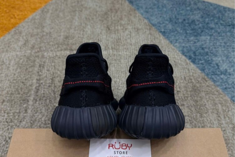 Giày Yeezy 350 V2 Bred đen đỏ