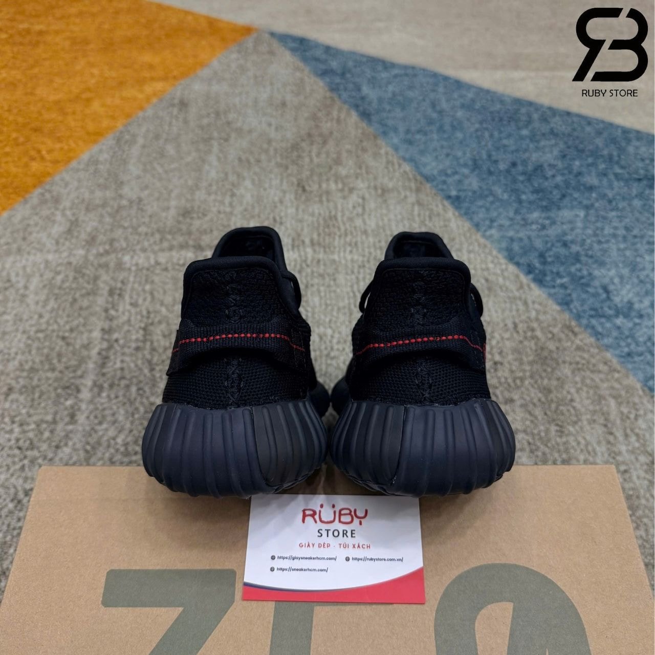 Giày Yeezy 350 V2 Bred đen đỏ