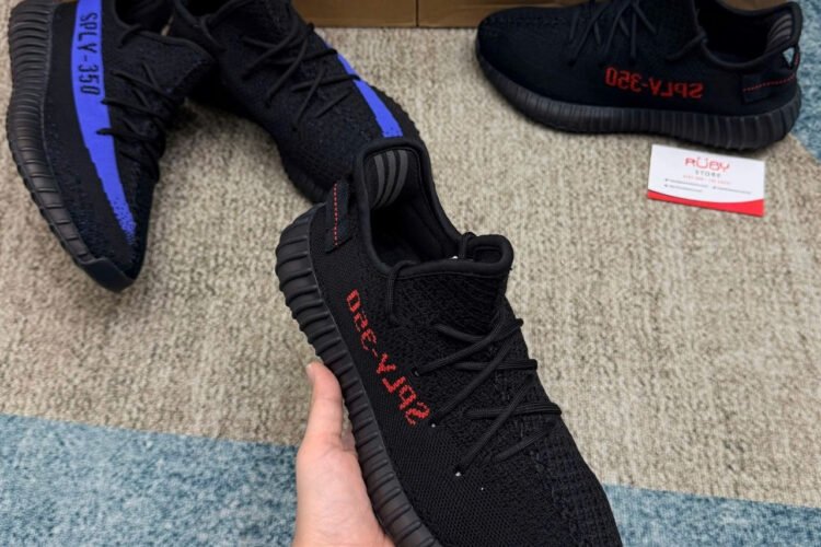 Giày Yeezy 350 V2 Bred đen đỏ