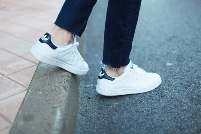 Adidas Stan Smith có màu trắng chủ đạo
