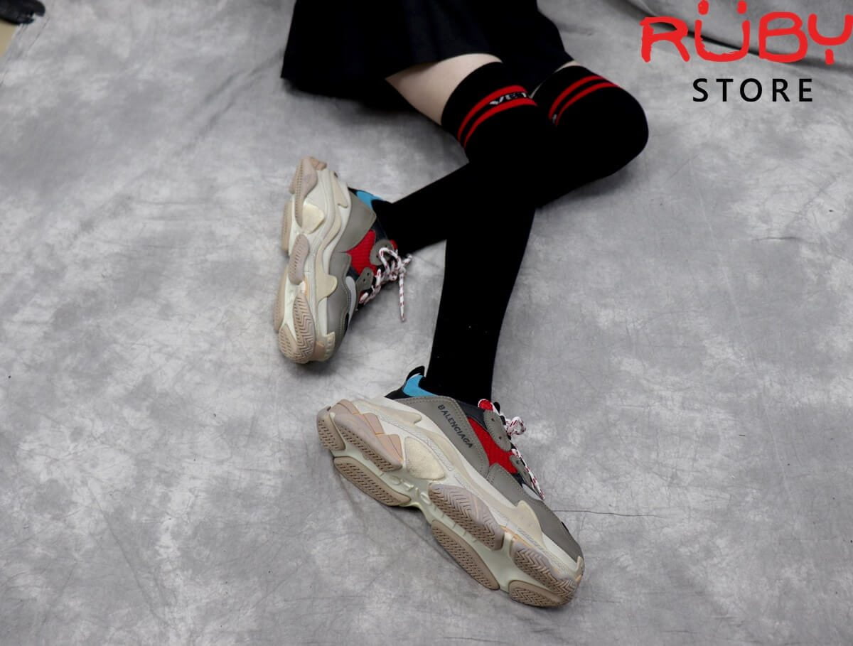 giày balenciaga triple s xanh đỏ replcia 1:1