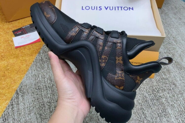 Giày Louis Vuitton Archlight Đen Nâu