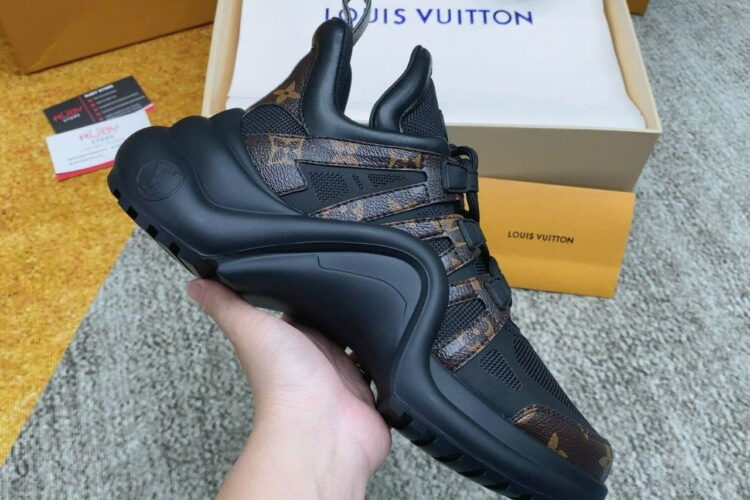 Giày Louis Vuitton Archlight Đen Nâu