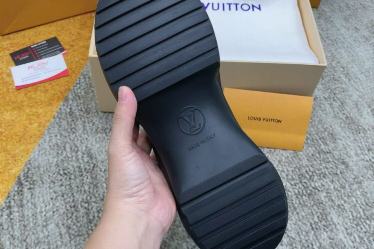Giày Louis Vuitton Archlight Đen Nâu