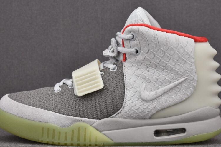 Giày Nike Air Yeezy 2 NRG Pure Platinum Màu Xám