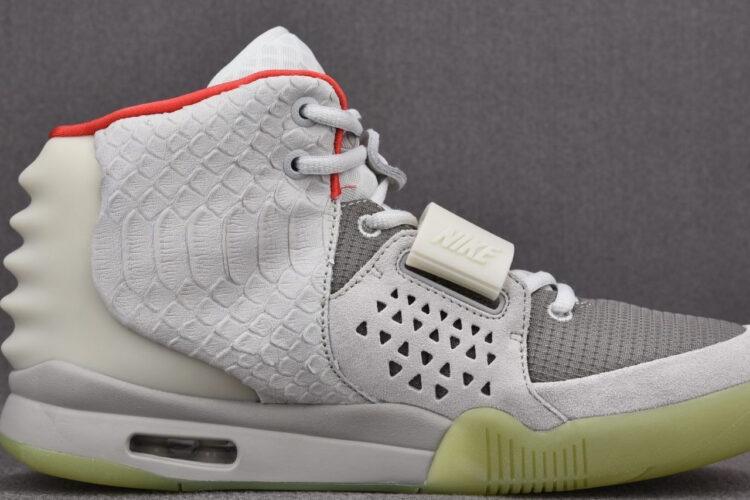 Giày Nike Air Yeezy 2 NRG Pure Platinum Màu Xám
