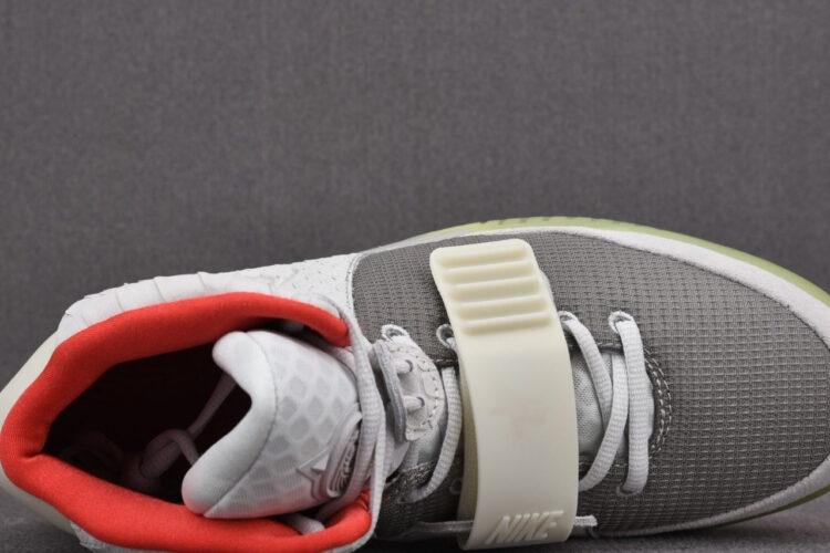 Giày Nike Air Yeezy 2 NRG Pure Platinum Màu Xám