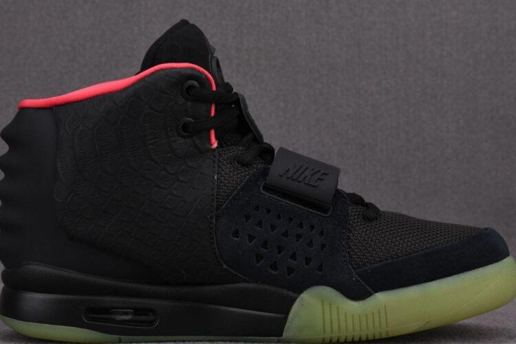 Giày Nike Air Yeezy 2 NRG Solar Red Màu Đen