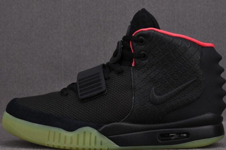 Giày Nike Air Yeezy 2 NRG Solar Red Màu Đen