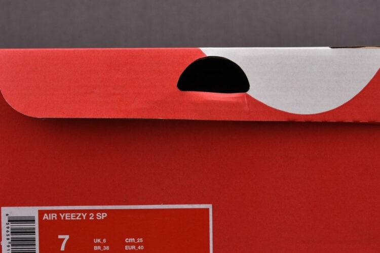 Giày Nike Air Yeezy 2 Red October Màu Đỏ