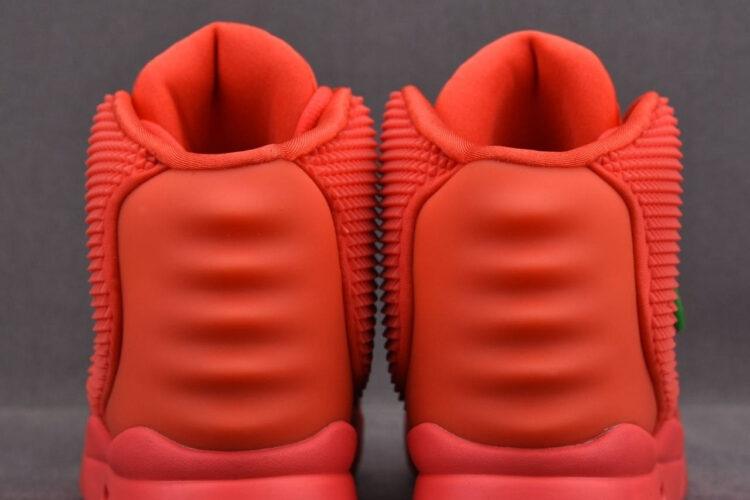 Giày Nike Air Yeezy 2 Red October Màu Đỏ