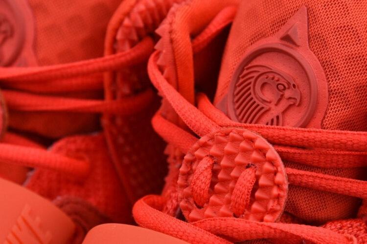 Giày Nike Air Yeezy 2 Red October Màu Đỏ