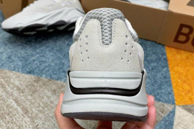 Giày Yeezy Boost 700 Salt Xám