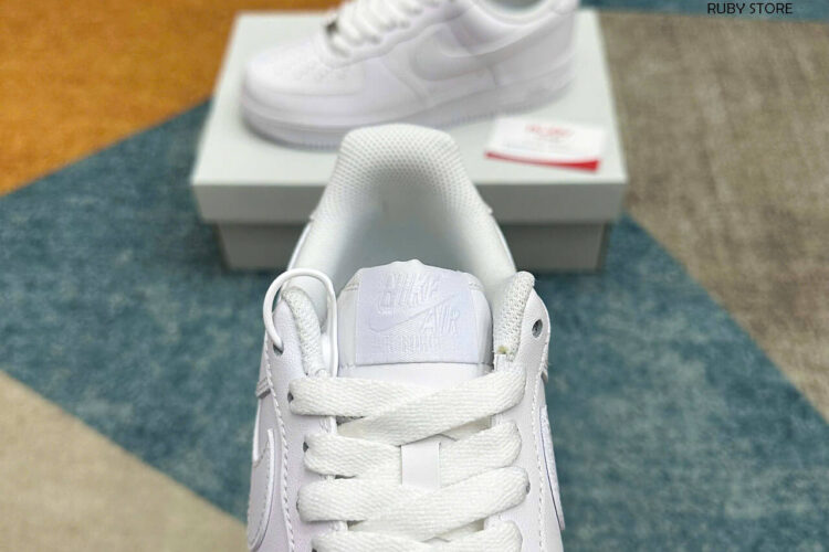 Hình ảnh thực tế giày air force 1 All White trắng full best quality tại Ruby Store