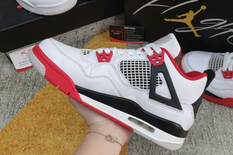 Giày Air Jordan 4 Retro Fire Red Trắng đỏ