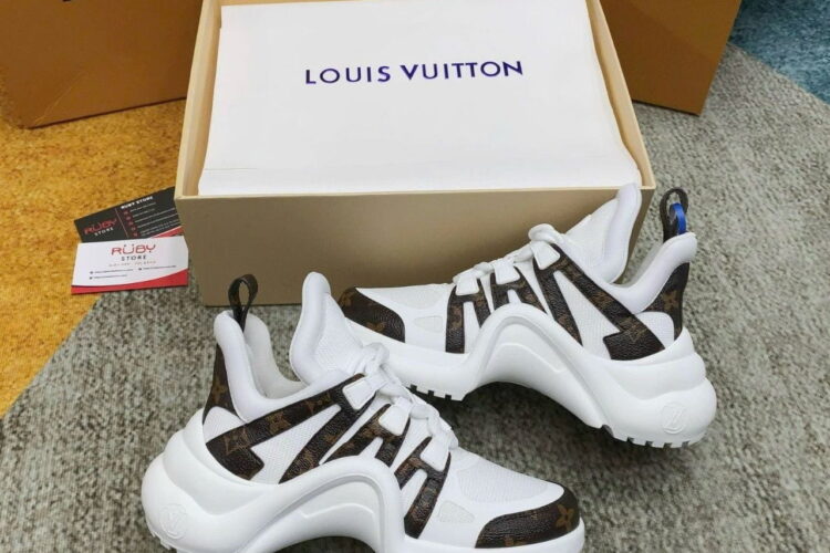 giày Louis Vuitton Archlight trắng nâu