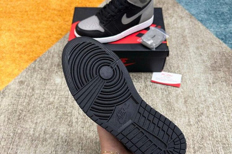 Giày Jordan 1 High Shadow đen Xám