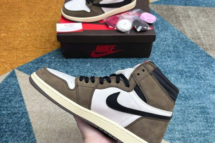 Giày Jordan 1 High Travis Scott Mocha