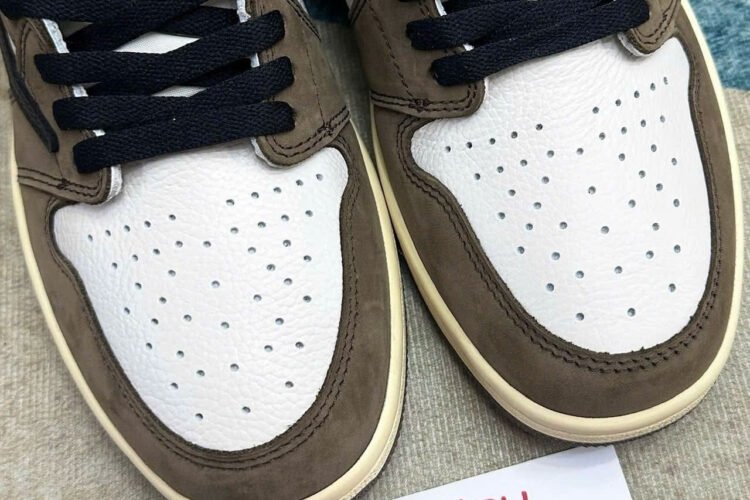 Giày Jordan 1 High Travis Scott Mocha