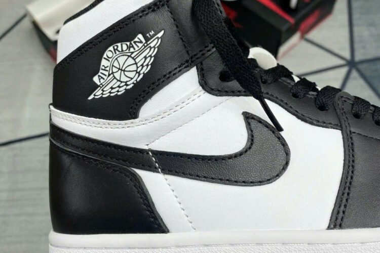 Giày Jordan 1 Retro High Black White Panda đen trắng