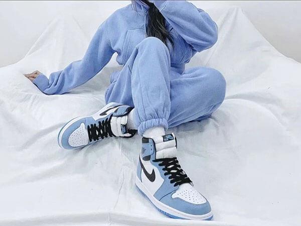 Phối đồ với giày Jordan 1 High University Blue Xanh Trắng
