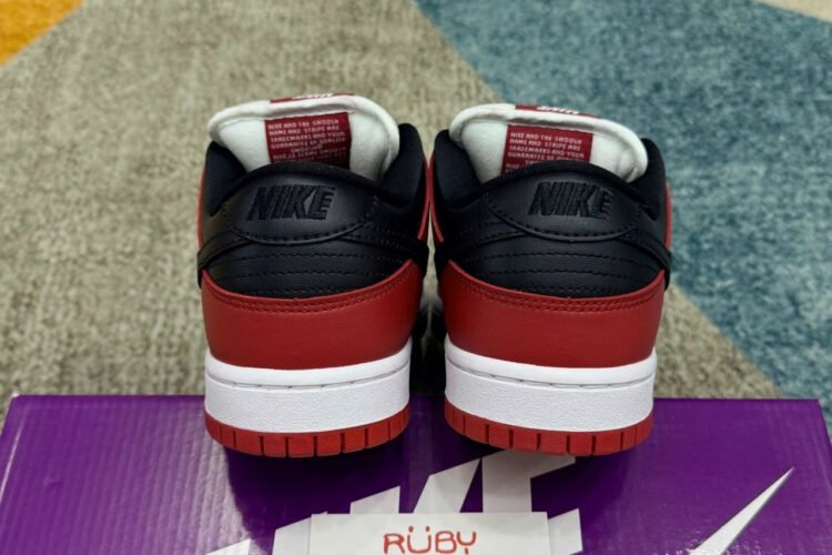 Giày Nike SB Dunk Low Chicago đỏ trắng
