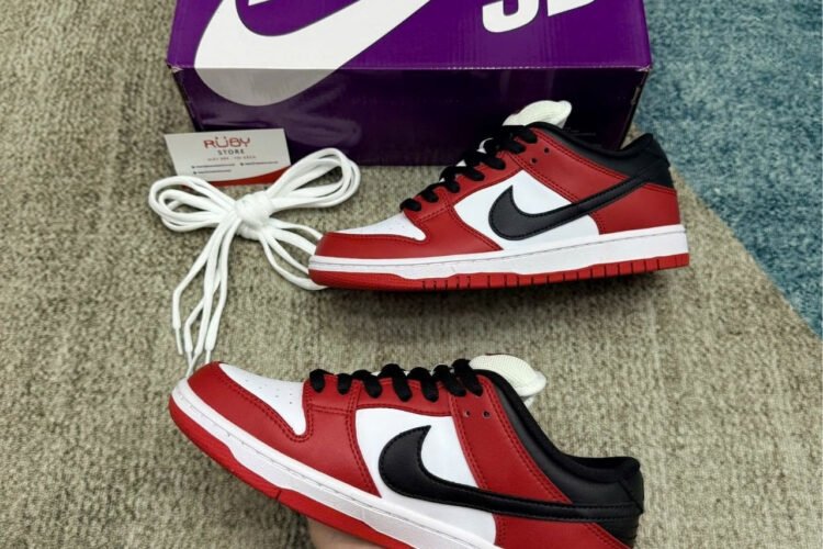 Giày Nike SB Dunk Low Chicago đỏ trắng