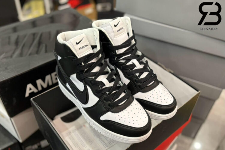 Hình ảnh thực tế giày Nike Dunk High Ambush đen trắng Best Quality tại Ruby Store