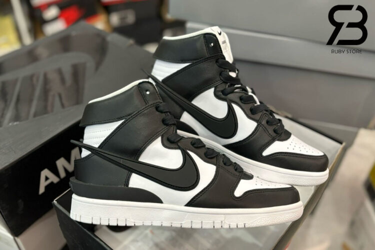 Hình ảnh thực tế giày Nike Dunk High Ambush đen trắng Best Quality tại Ruby Store