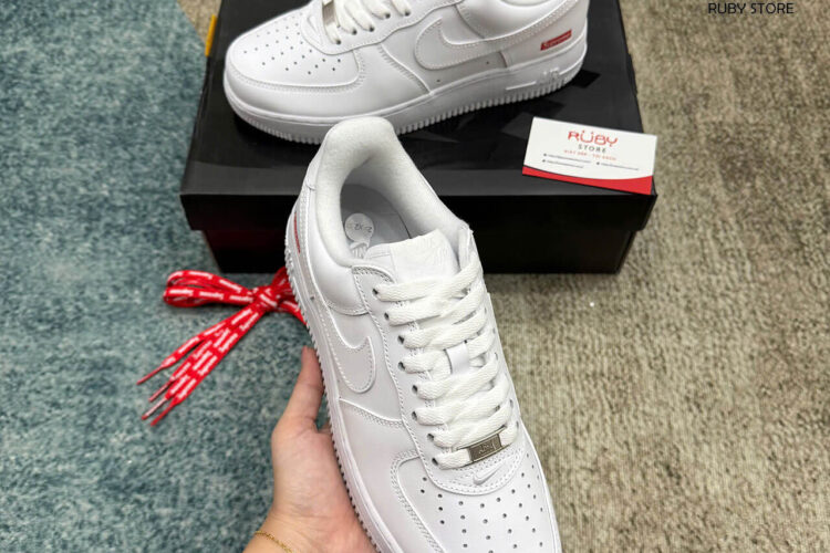 Hình ảnh thực tế mẫu giày Giày Nike Air Force 1 Low Supreme White Trắng Best Quality (Deal) tại Ruby Store