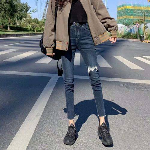 Quần Jean chân nhỏ đi giày gì đẹp?