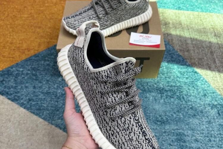 Giày Yeezy 350 V1 Turtle Dove Xám đen