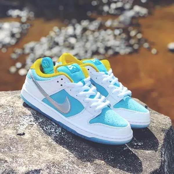FTC x Nike SB Dunk Low