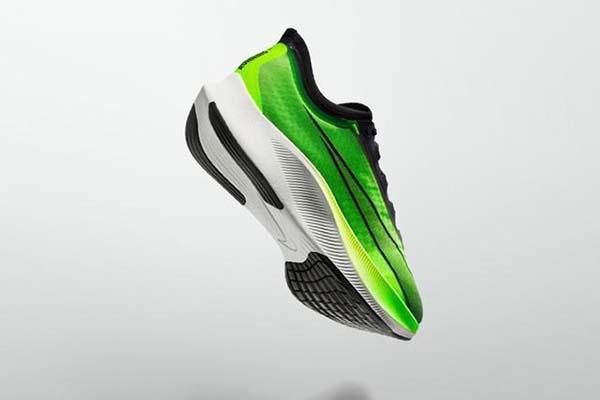 Nike Zoom Fly 3 êm chân nhất