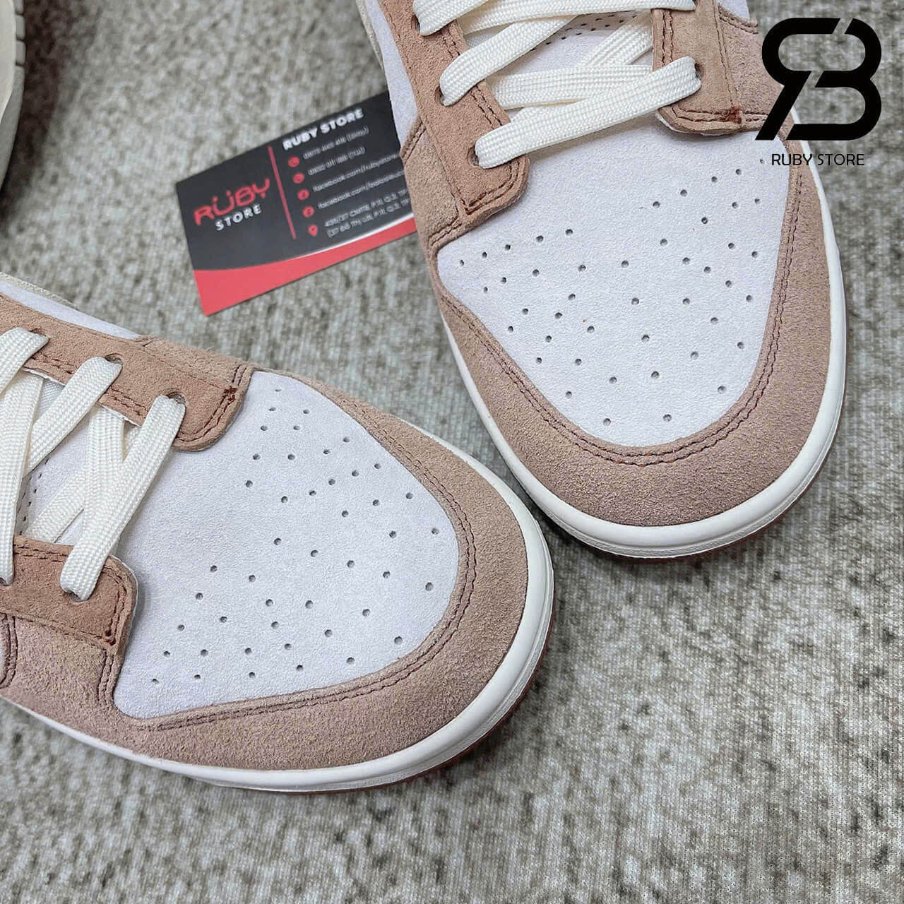 Hình ảnh thực tế giày Nike Dunk cổ thấp màu nâu Rep 1 1 tại Ruby Store