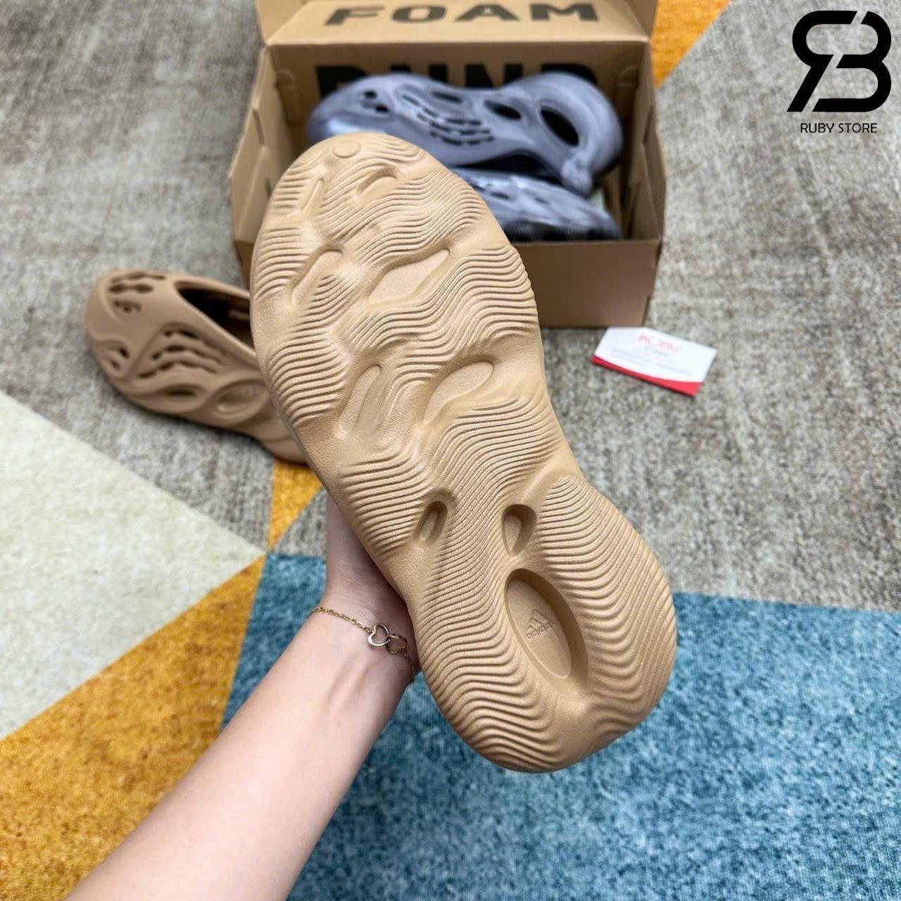 Giày Yeezy Foam RNNR Ochre Nâu