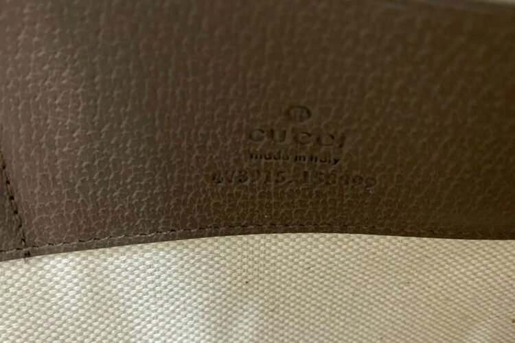 Túi Gucci Tiger UFO GG Supreme Pouch