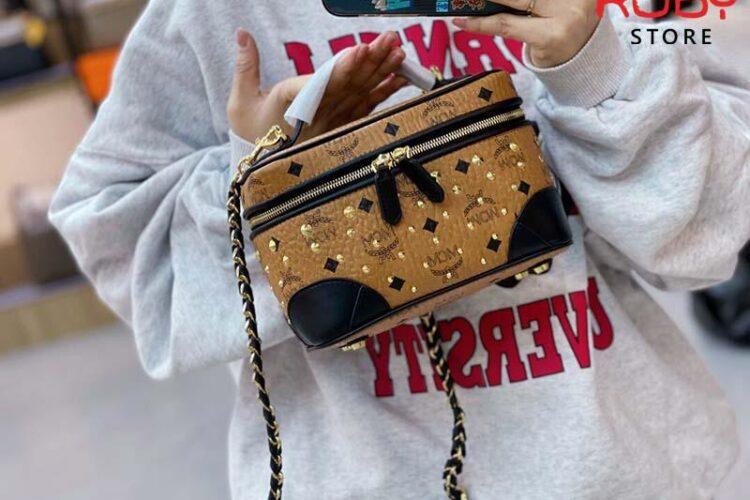Túi MCM Small Rockstar Vanity Case in Gold Studded Visetos Cao Cấp