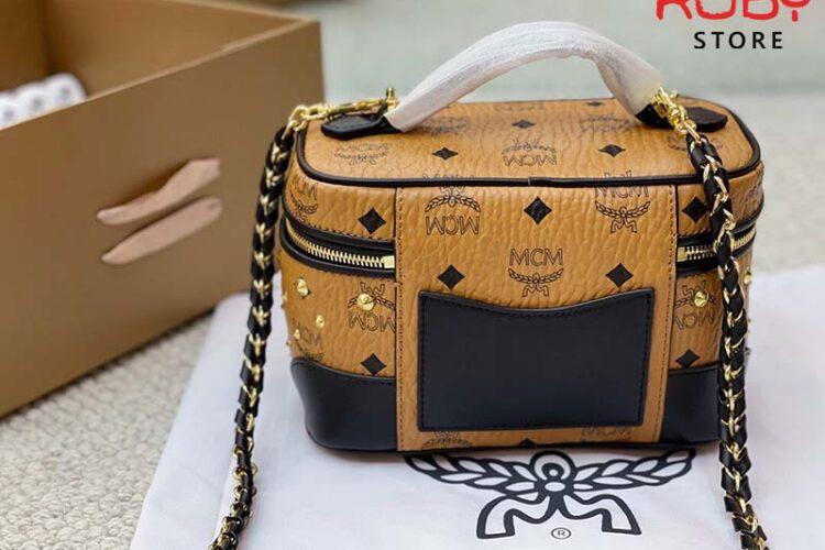 Túi MCM Small Rockstar Vanity Case in Gold Studded Visetos Cao Cấp
