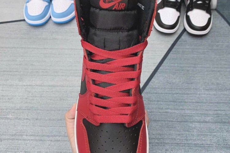 Giày Jordan 1 Retro High 85 Varsity Red đen đỏ