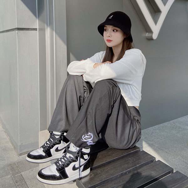Air Jordan 1 High Panda cho bạn gái