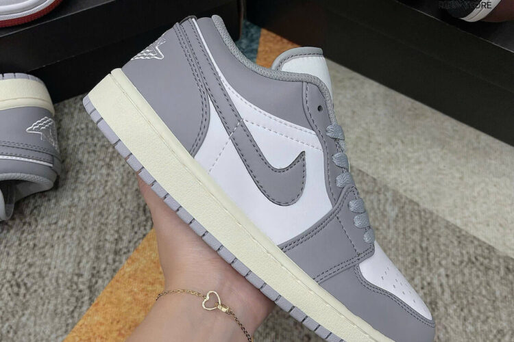 Hình ảnh mẫu Jordan Vintage Grey cổ thấp Rep 1 1 siêu cấp tại Ruby Store