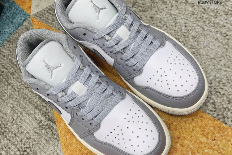 Hình ảnh mẫu Jordan Vintage Grey cổ thấp Rep 1 1 siêu cấp tại Ruby Store