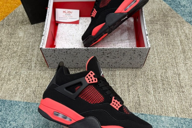 Giày Air Jordan 4 Red Thunder đen đỏ