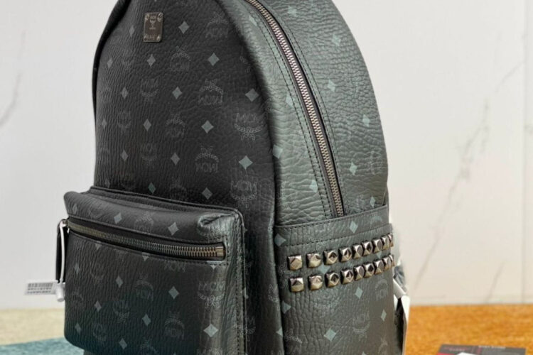 Ba Lô Medium Stark Side Studs Backpack Đen 40CM
