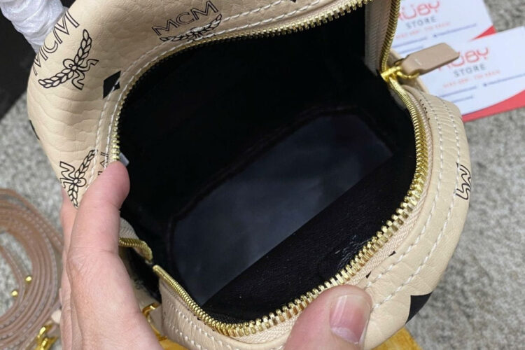 Ba Lô Stark Backpack in Visetos Kem 21CM