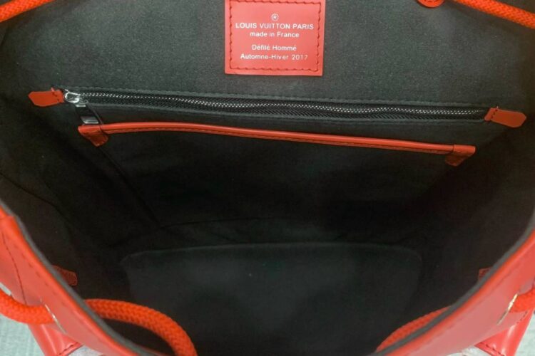 Balo LV Supreme Christopher Epi PM Đỏ 48CM Siêu Cấp