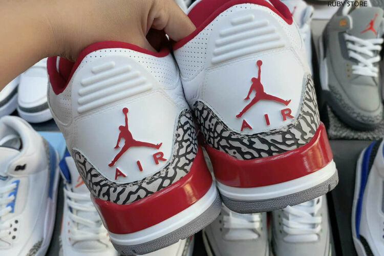 Hình ảnh thực tế mẫu Jordan 3 Retro Cardinal Red Rep 1 1 tại Ruby Store