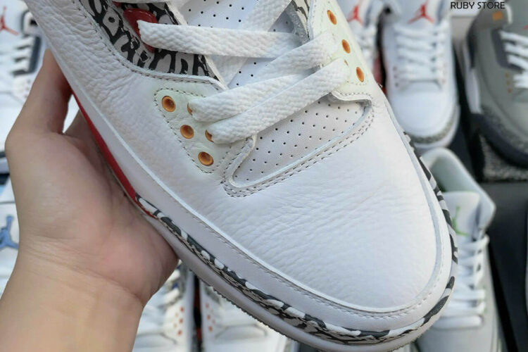 Hình ảnh thực tế mẫu Jordan 3 Retro Cardinal Red Rep 1 1 tại Ruby Store
