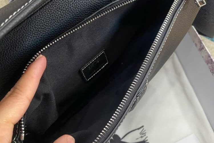 Túi Dior Saddle Bag đen Calfskin 26CM